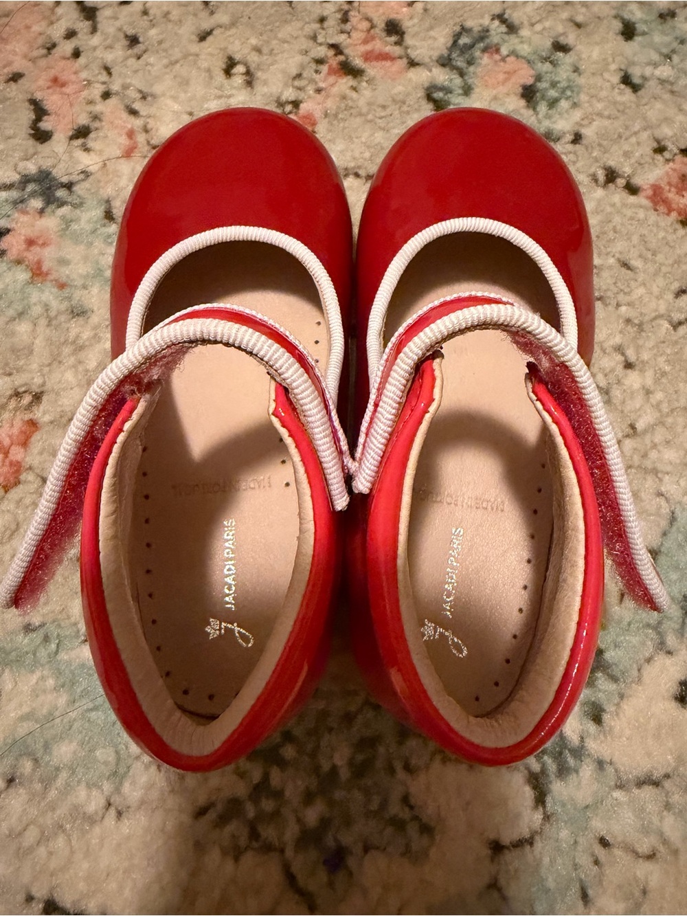 Girls' Red Patent Mary Jane Shoes size 24 or 7 Tolder like new worn one time